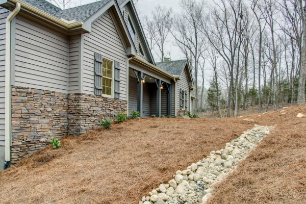 Chapel Hill Home Builder Collins Design Build offers Appalachia Mountain style homes.