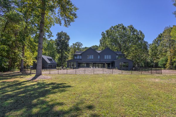 Modern Farmhouse in Hillsborough NC